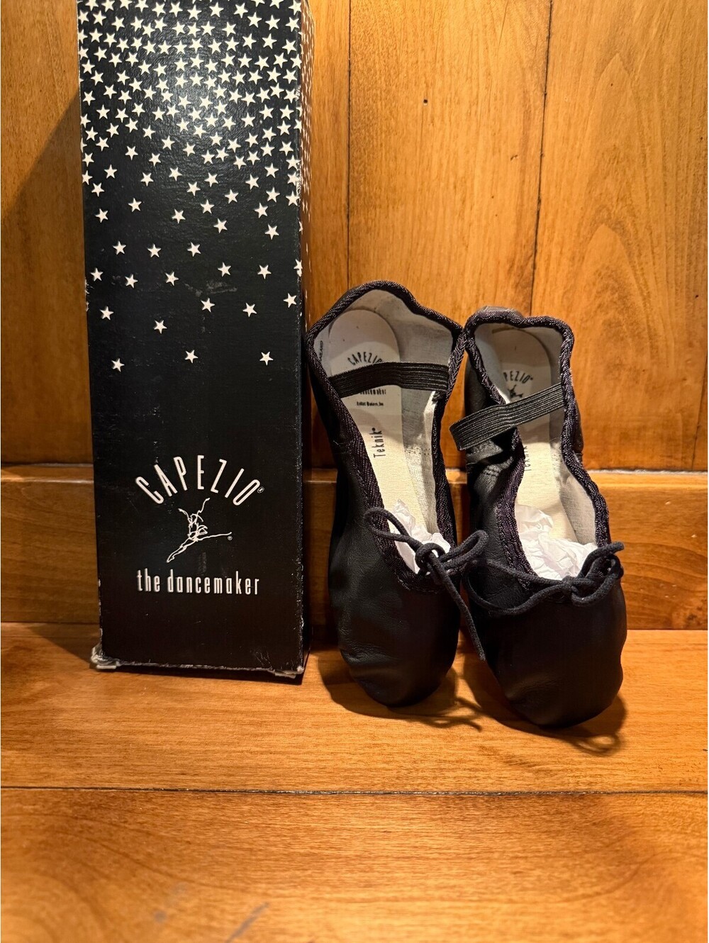 New Capezio Black Leather Ballet Slippers Kid's Size 13.5C